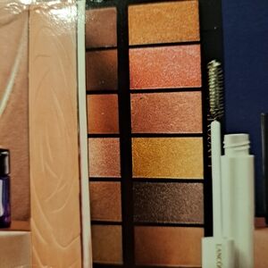 Lancome Gold and Brown Eyeshadow Palette with Warm Tones